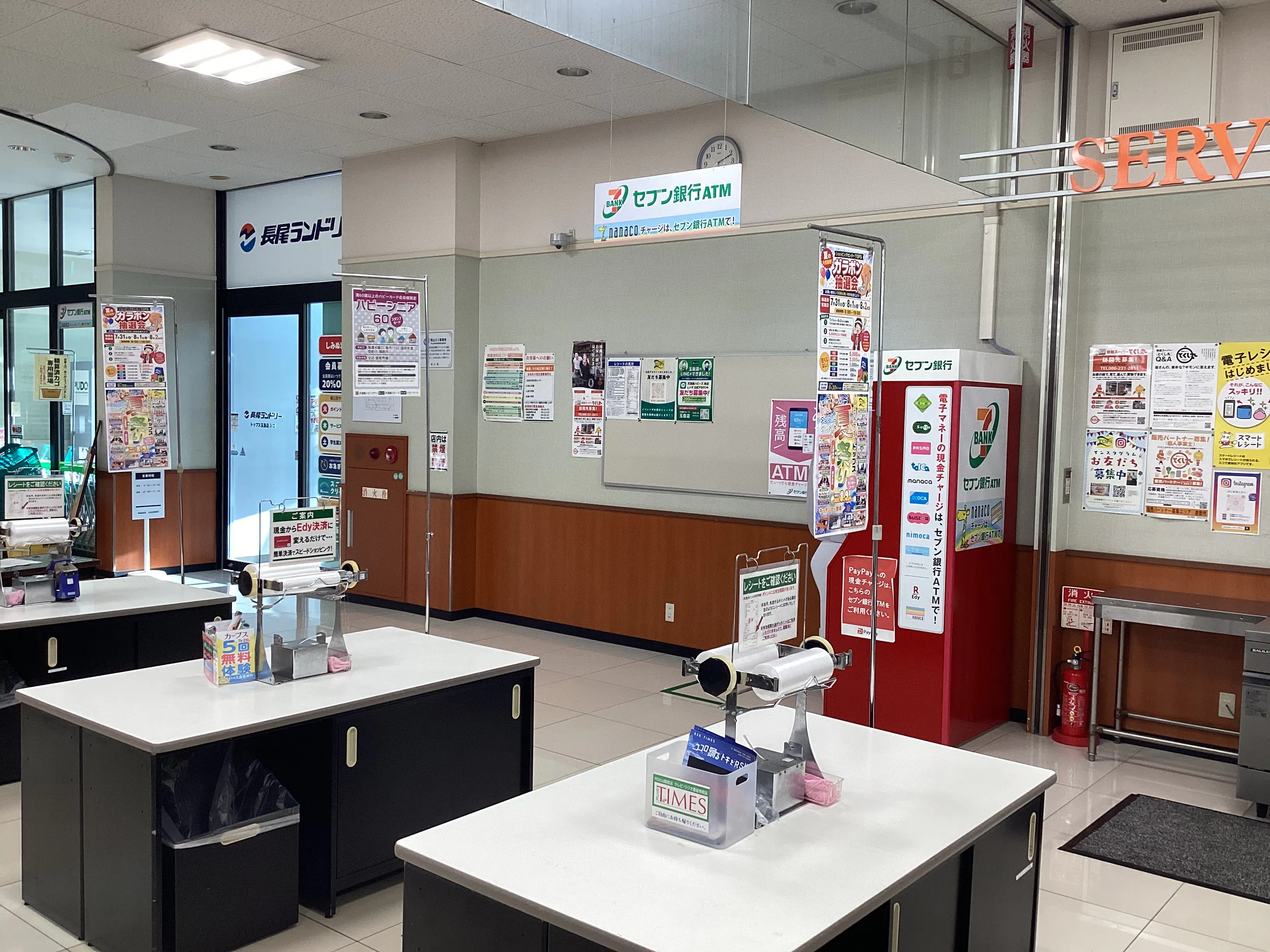 【天満屋ハピーズ玉島店】正面入り口入って左側奥 各種プロモーション、会員獲得イベントに最適な屋内催事イベントスペース