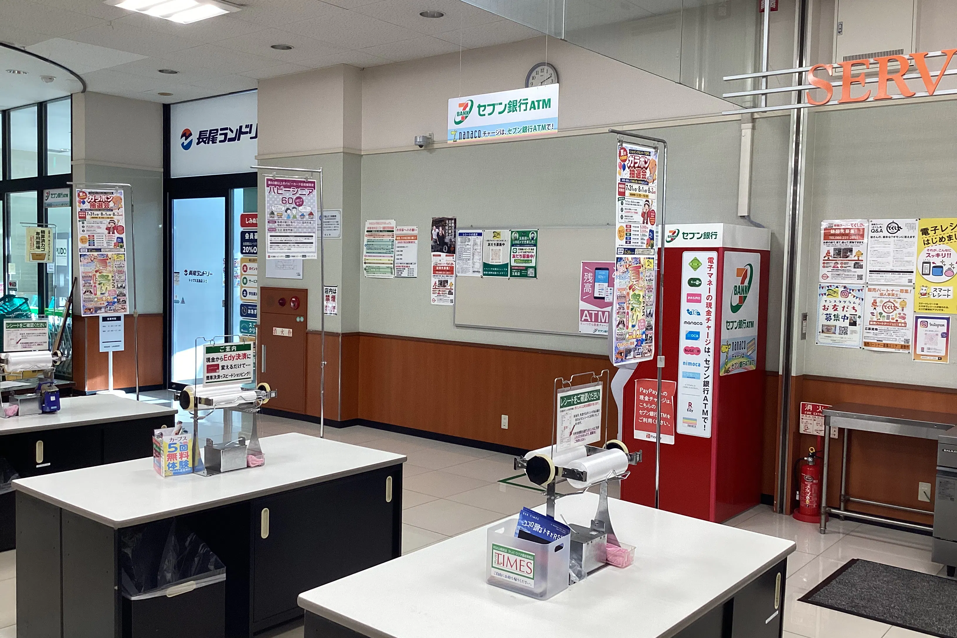 【天満屋ハピーズ玉島店】正面入り口入って左側奥 各種プロモーション、会員獲得イベントに最適な屋内催事イベントスペース