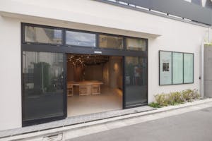 【表参道駅7分】カフェ併設230㎡ワンフロアー路面スペース、ポップアップ、コスメ、ギャラリー、パーティー、展示会に最適