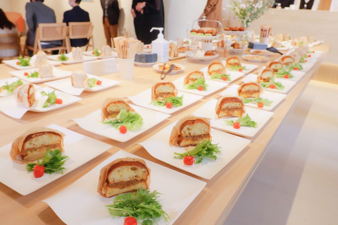 【表参道駅7分】カフェ併設230㎡ワンフロアー路面スペース、ポップアップ、コスメ、ギャラリー、パーティー、展示会に最適の画像10