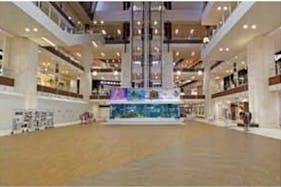 【イオンモール沖縄ライカム】1F グランドスクエア