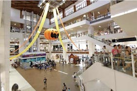 【イオンモール沖縄ライカム】1F グランドスクエア