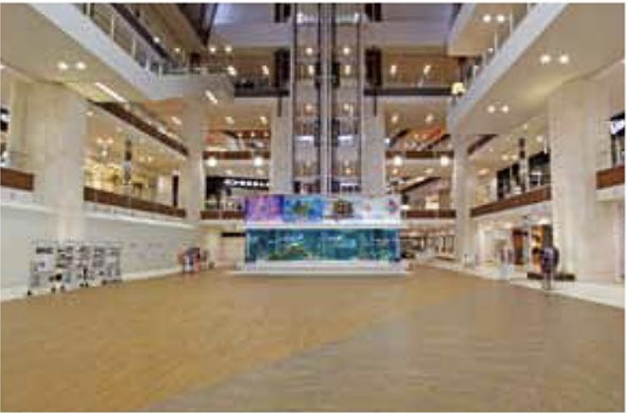 【イオンモール沖縄ライカム】1F グランドスクエア