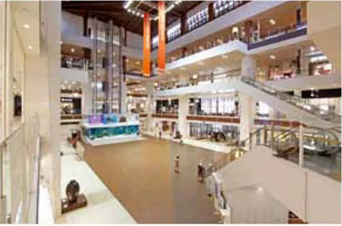 【イオンモール沖縄ライカム】1F グランドスクエア