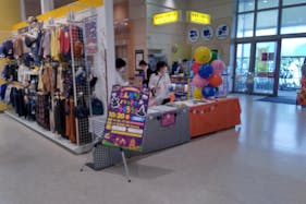 【イオン東雲店】プロモーションに最適な商業施設2F出入り口前のレンタルスペース