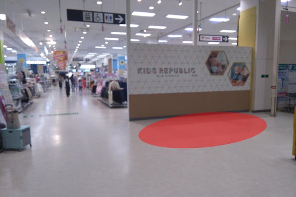 【イオン東雲店】プロモーションに最適な商業施設2F出入り口前のレンタルスペース