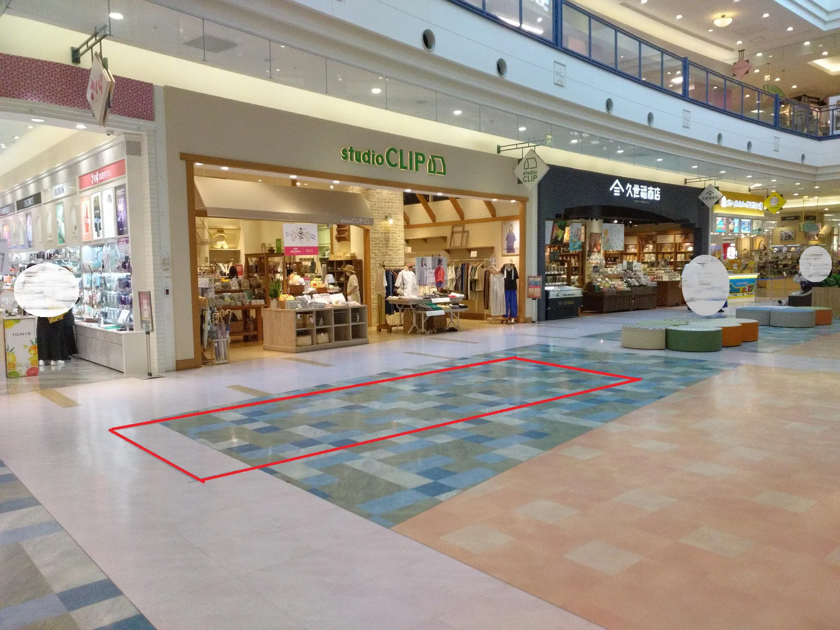 【イオンパークプレイス大分（大分県）】スタディオクリップ前　催事スペースの画像