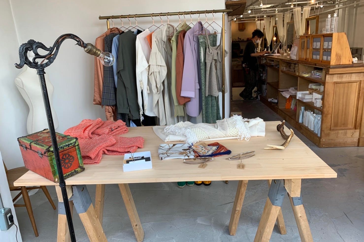 【矢場町駅6分】ポップアップストアやワークショップに最適な広々としたお洒落な美容室内のイベントスペース