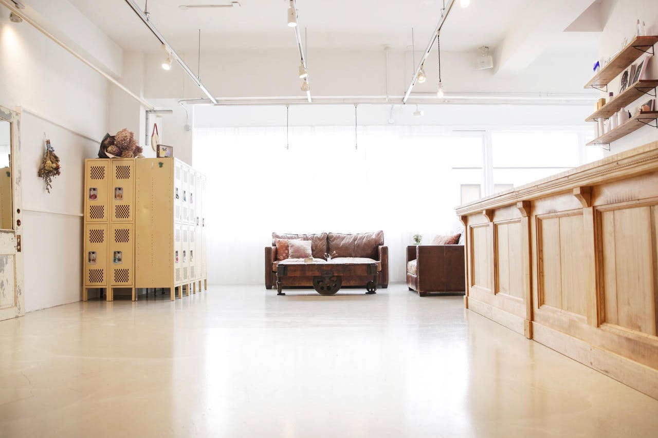 【矢場町駅6分】ポップアップストアやワークショップに最適な広々としたお洒落な美容室内のイベントスペース