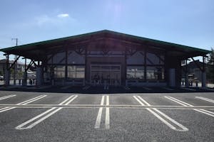 【ダイナム福山店】物販や喫煙具のプロモーション等に最適なアミューズメント施設のイベントスペース(喫煙所付近)