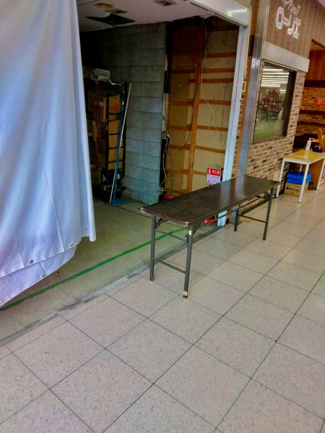 【フードネットマート高槻店】テストマーケティングや販促プロモーションに適した地域密着型のスーパーの店内催事用スペース