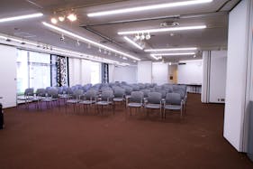 【銀座駅2分/Bホール】個展やグループ展等のアートギャラリー用途、招待制のアパレル展示販売会等に最適なイベントスペース