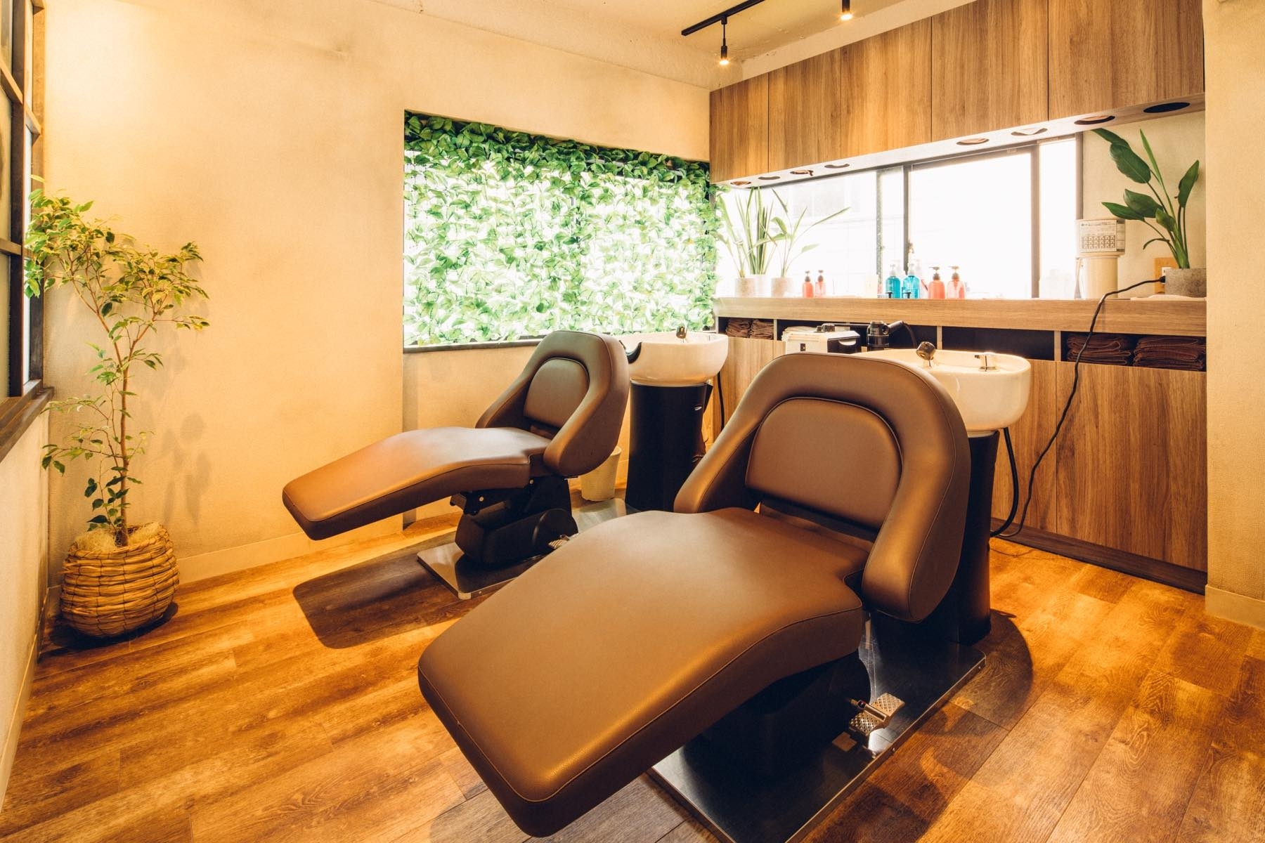 【JR渋谷駅7分｜代官山駅9分】フリーランス美容師さん、アイリストさんに人気の完全予約制プライベートサロン