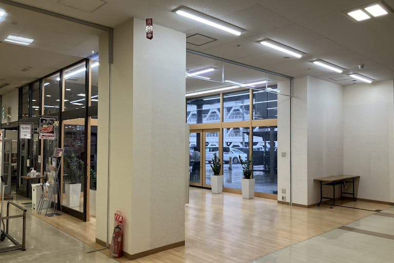 【イオン長岡店】各種プロモーションや物販、食物販のポップアップストアに最適な1F北側イベントスペースの画像1