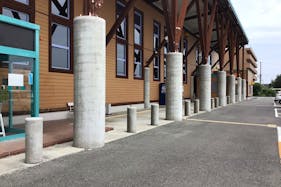 【ダイナムいわき平店】キッチンカーやプロモーションに最適なアミューズメント施設のイベントスペース(店舗出入口前)