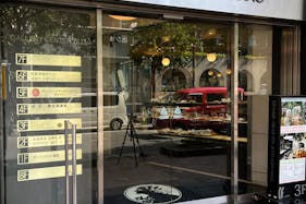 【銀座駅2分/Aホール】個展やグループ展等のアートギャラリー用途、招待制のアパレル展示販売会等に最適なイベントスペース