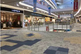 【イオンモール羽生】レプシィム前ブリッジ