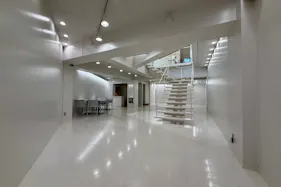 【レンタルスペースさくら 恵比寿南(1F&B1)|恵比寿駅5分】ガーデンプレイス付近・路面でポップアップストアに最適なレンタルスペース
