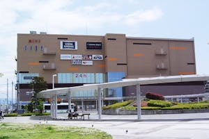 【BiVi沼津】PRイベントやポップアップストアに利用可能な1Fエスカレーター脇スペース