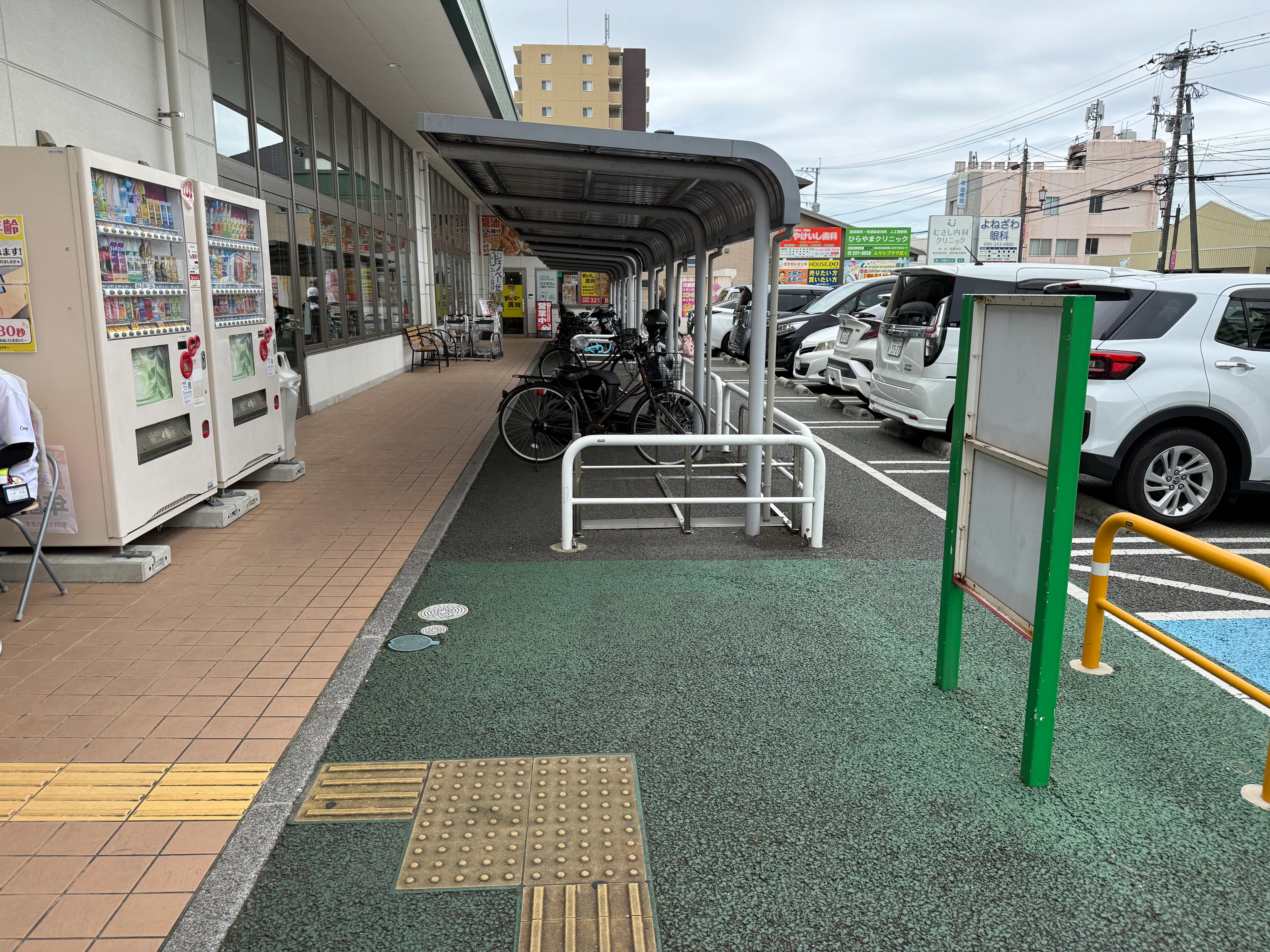 【ゆめマート龍田】店頭軒下　ポップアップストア(物販)やプロモーション用途に最適なスーパーの屋外催事イベントスペース