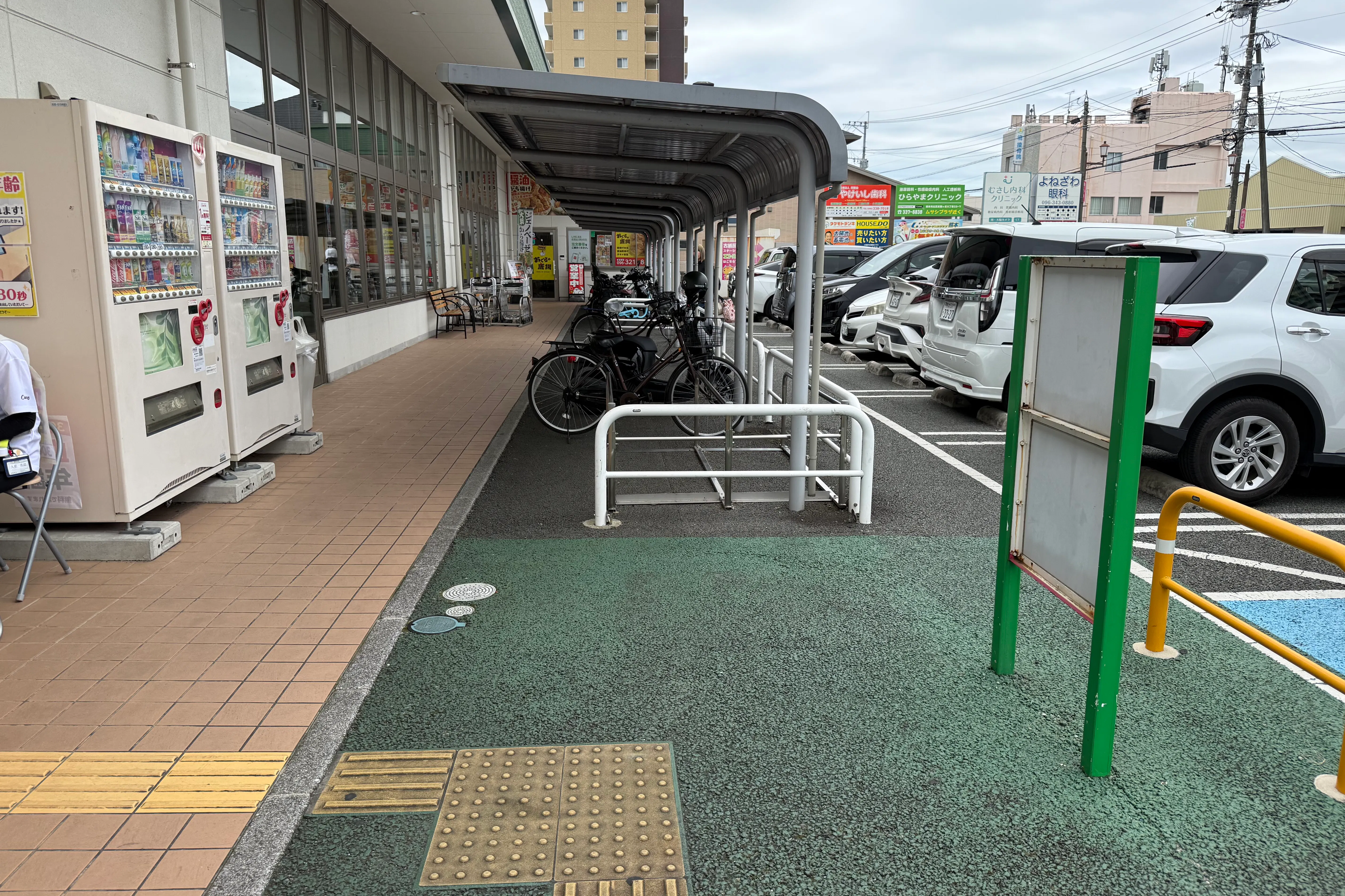 【ゆめマート龍田】店頭軒下 ポップアップストア(物販)やプロモーション用途に最適なスーパーの屋外催事イベントスペース