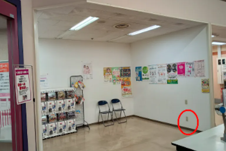 【ザ・ビッグ浪岡店】お客さま入口横 販促プロモーションに最適なスーパー店内催事イベントスペースの画像4