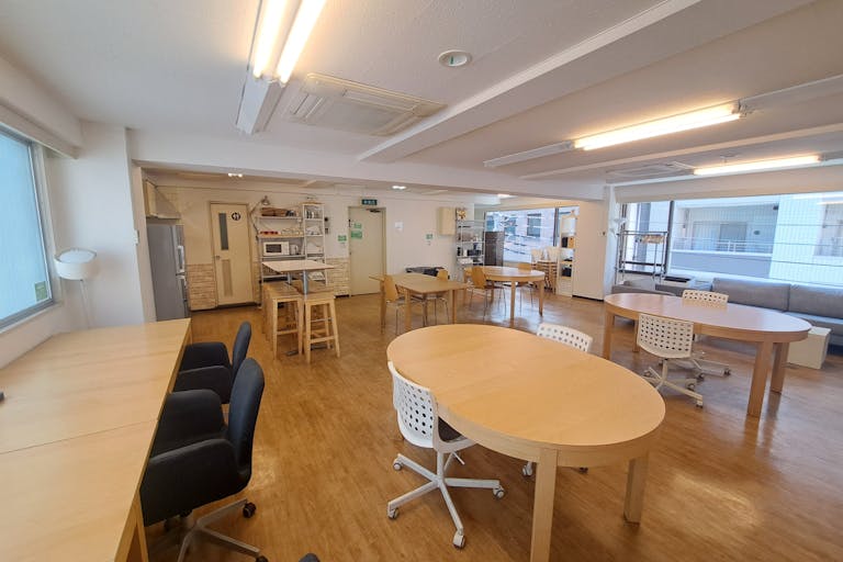 区切りなどのないオープンスペースになります。展示や物販など、ご利用しやすい空間です。