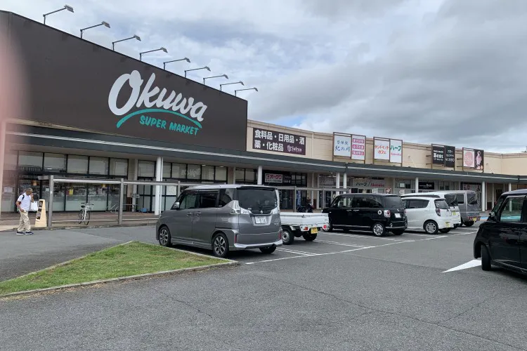 【オークワオーストリート紀の川井阪】プロモーションに利用可能な本コーナー前のスペース