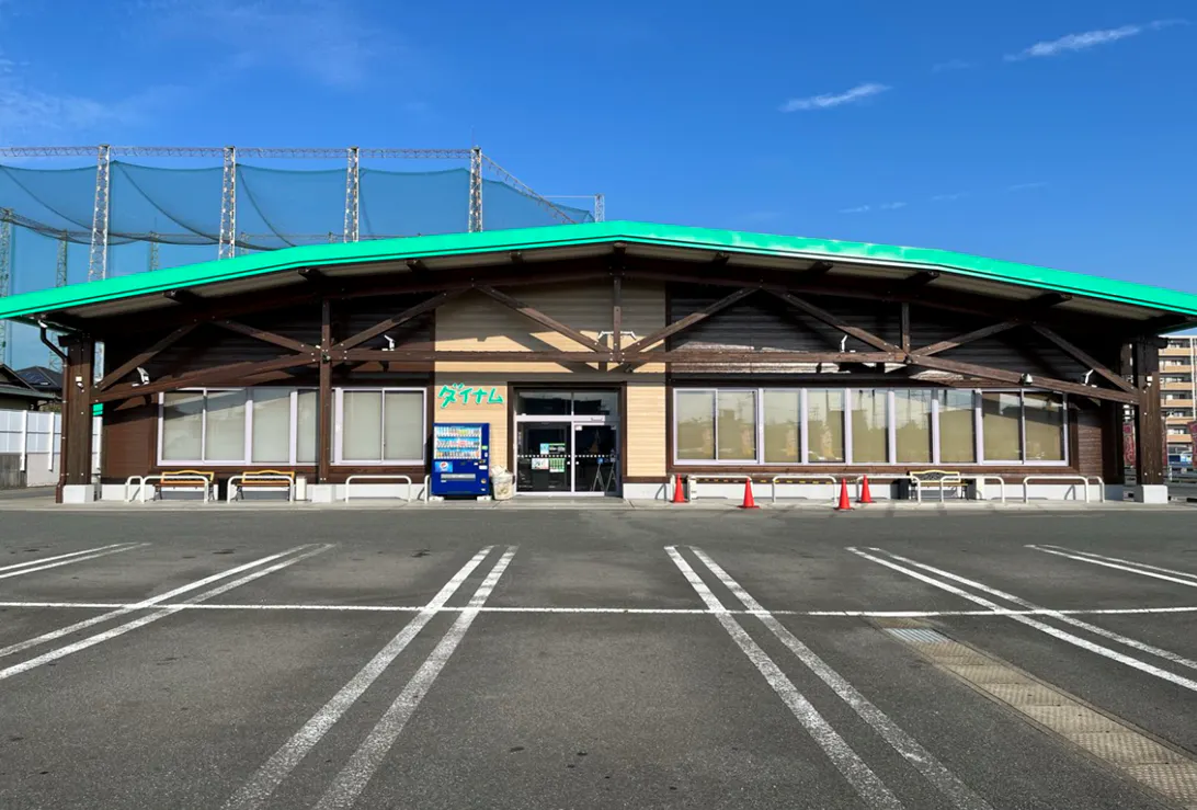 【ダイナム福岡久留米店ゆったり館】キッチンカー出店やプロモーションイベントに最適なアミューズメント施設のイベントスペース