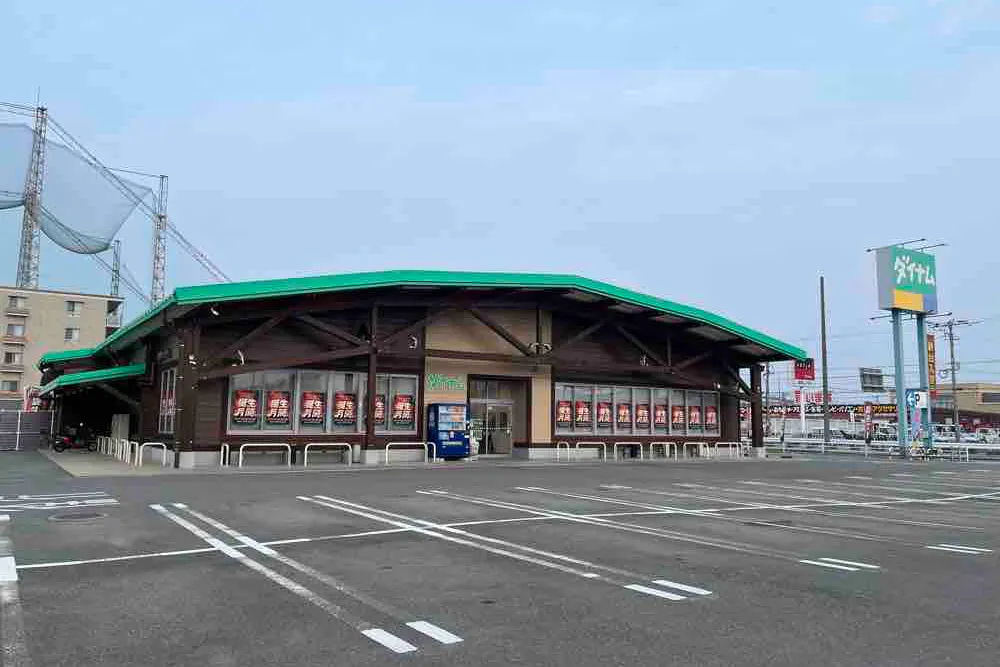 【ダイナム福岡久留米店ゆったり館】キッチンカー出店やプロモーションイベントに最適なアミューズメント施設のイベントスペース