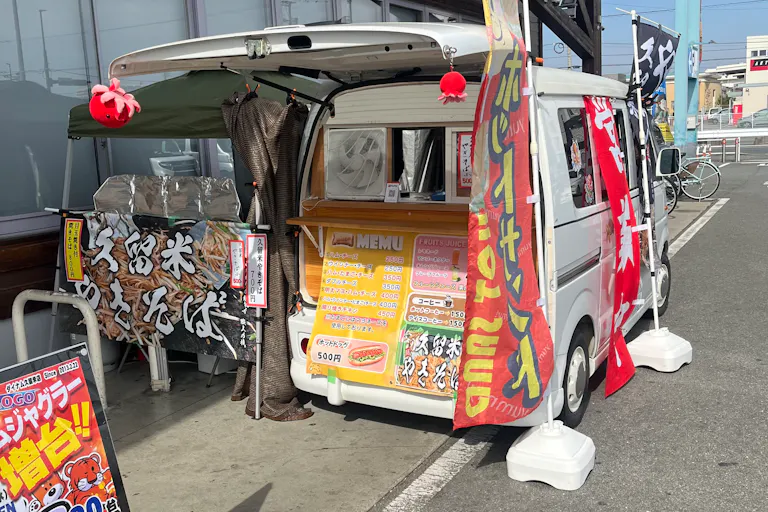 久留米やきそば×キッチンカー@ダイナム福岡久留米店ゆったり館出店事例