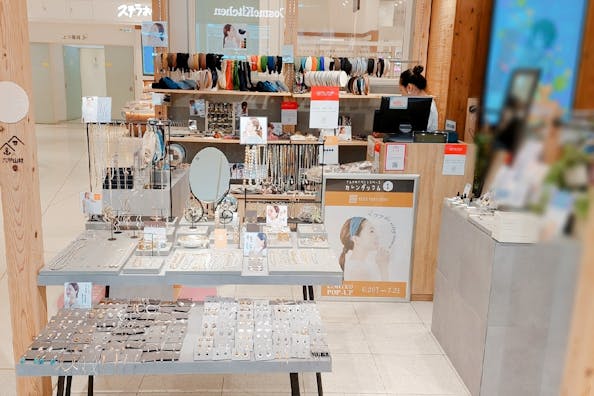 【神戸マルイ】1階カレンダリウムD04【物販・PR】三ノ宮駅徒歩1分。店内入って正面の好立地。トラフィックも多く物販・体験ワークショップ・プロモーションにも最適なスペースです。※最低利用日数7日間