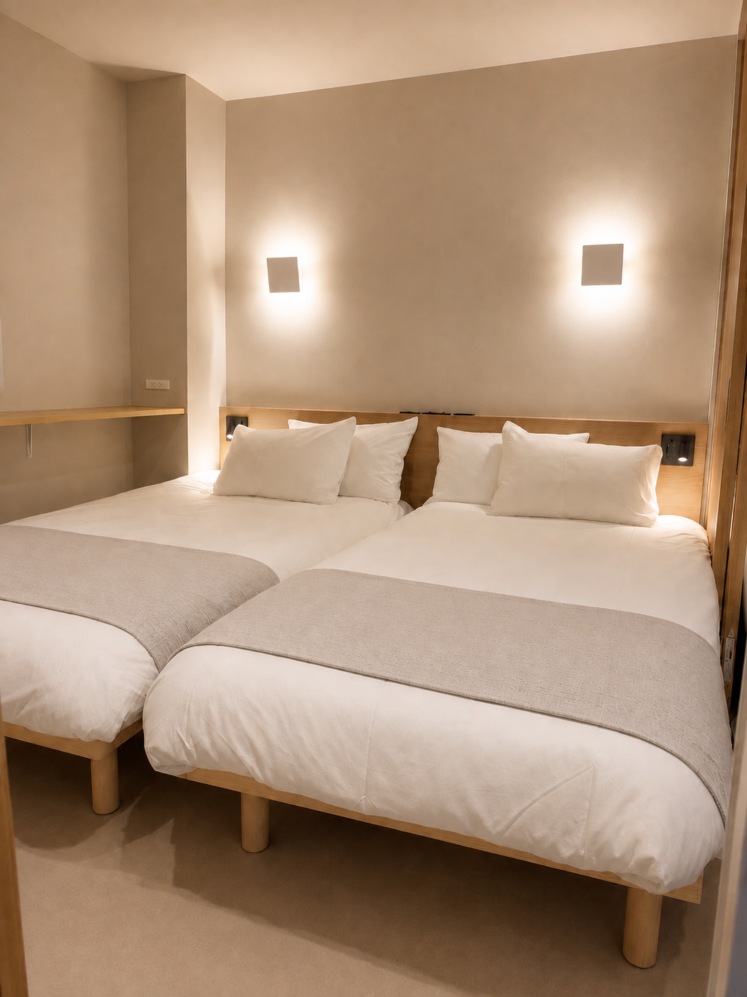 寝室×2、各部屋シングルベッド×2完備