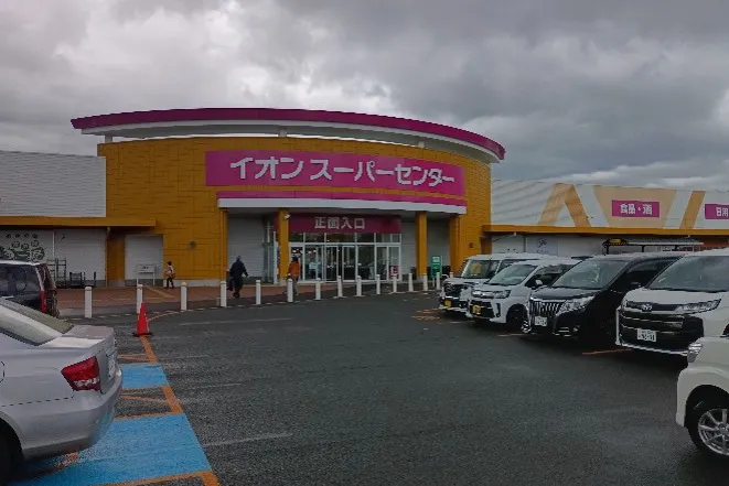 【イオンスーパーセンター盛岡渋民店】専門店入口側フードコート 販促プロモーションや物販に最適なスーパー店内催事イベントスペース