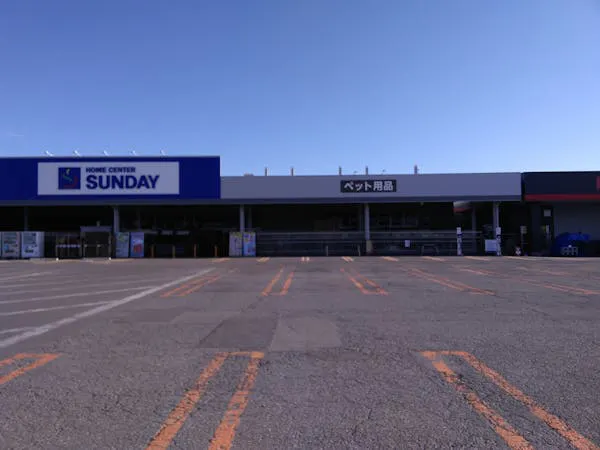 【サンデー弘前石渡店】屋外駐車場　キッチンカーの出店に最適なホームセンター内駐車場の屋外イベントスペース