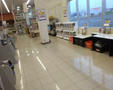 【ザ・ビッグ大曲福田店】レジ横催事スペース① 販促プロモーションや物販に最適なスーパー店内催事イベントスペース