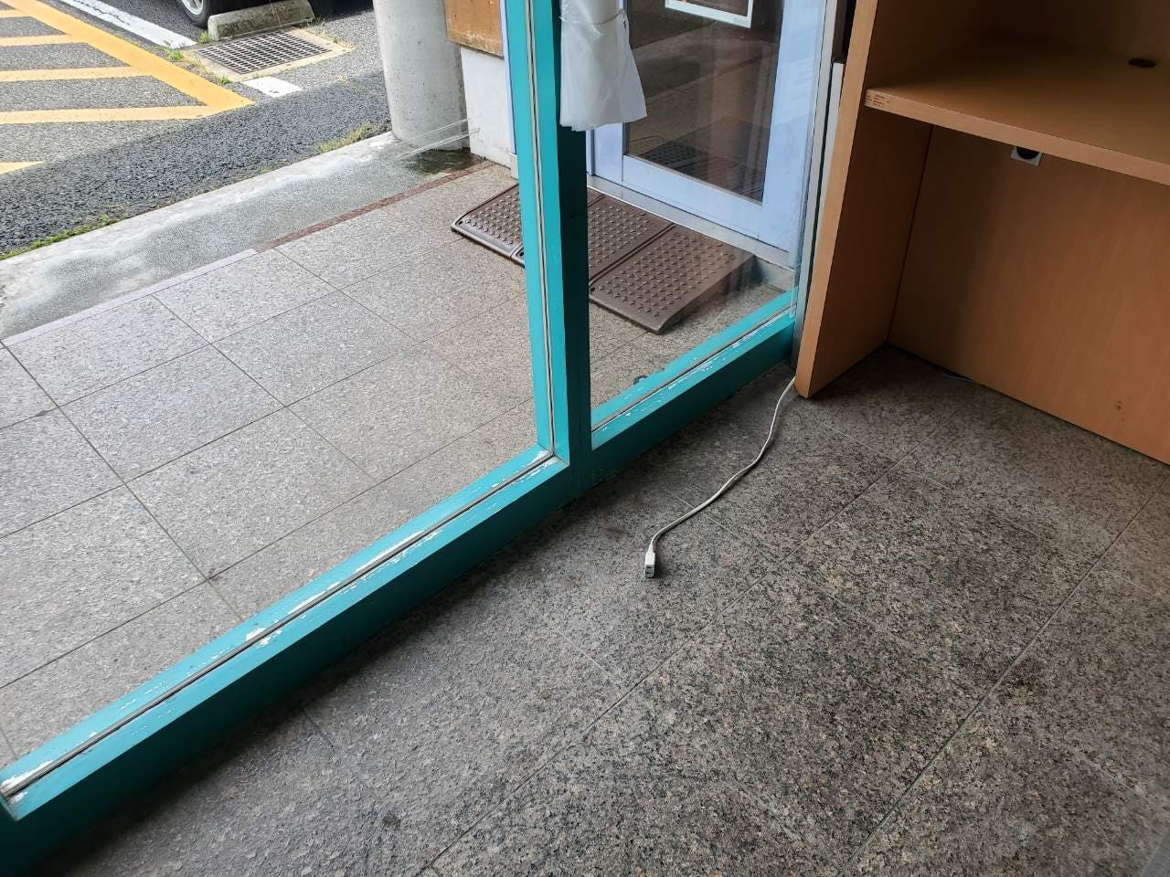 【ダイナム千葉海上店ゆったり館】キッチンカー出店やプロモーションイベントに最適なアミューズメント施設のイベントスペース(① 店舗食堂側入り口駐車場_大型キッチンカー駐車可)