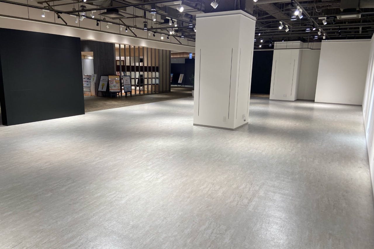 奥行きのあるゆったりしたスペース。展示・物販・体験イベントなど、様々なニーズのイベントに対応できます。