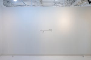 【心斎橋駅5分】招待制のファッション系展示販売会やアート系展示会に最適な白を基調とした清潔感のあるレンタルスペース