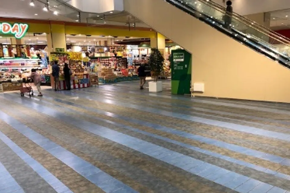 【ららぽーと磐田】1階 西広場