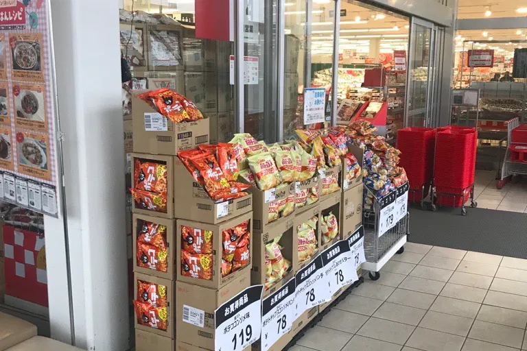 【西友 西尾張部店】風除室 プロモーション用途や物販、食物販のポップアップストアに最適な催事イベントスペース