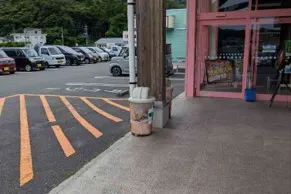【ダイナム山口長門店ゆったり館】キッチンカーやプロモーションに最適なアミューズメント施設のイベントスペース(店舗出入り口側)