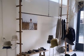 【南森町駅8分】展示会やポップアップストア、古典等のアートギャラリー用途に最適な路面にあるレンタルスペース