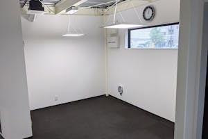 【天六駅徒歩3分】Wi-Fi・ホワイトボード・モニター・譜面台など全て無料!最大着席人数6名!ビジネスや音楽練習での利用可!