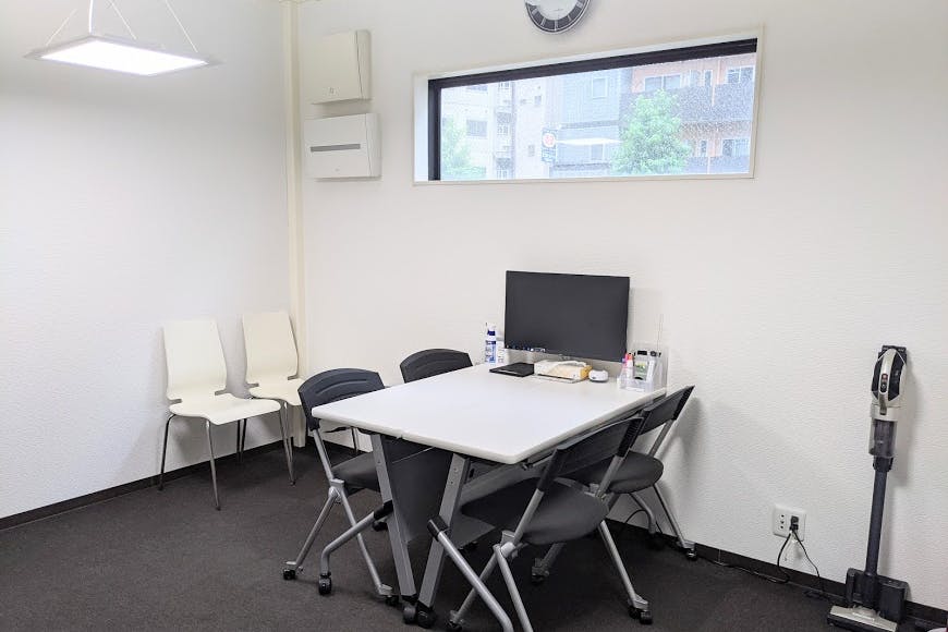 【天六駅徒歩3分】Wi-Fi・ホワイトボード・モニター・譜面台など全て無料!最大着席人数6名!ビジネスや音楽練習での利用可!