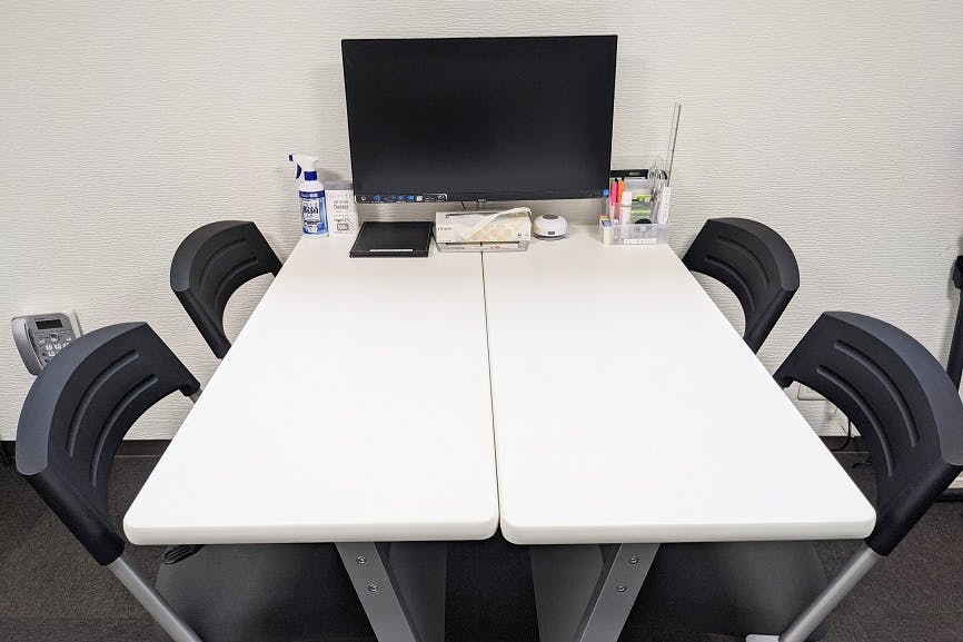 【天六駅徒歩3分】Wi-Fi・ホワイトボード・モニター・譜面台など全て無料!最大着席人数6名!ビジネスや音楽練習での利用可!