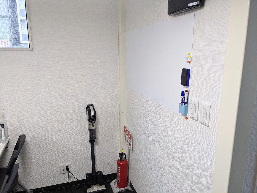 【天六駅徒歩3分】Wi-Fi・ホワイトボード・モニター・譜面台など全て無料！最大着席人数6名！ビジネスや音楽練習での利用可！