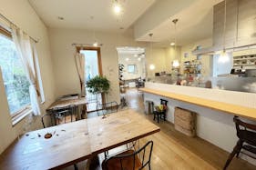 【祖師ヶ谷大蔵駅5分/カフェ】食のポップアップストアや料理のワークショップに最適なペットOKのカフェスペース