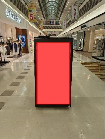 【イオンモール鈴鹿】モール内広告 デジタルサイネージの画像