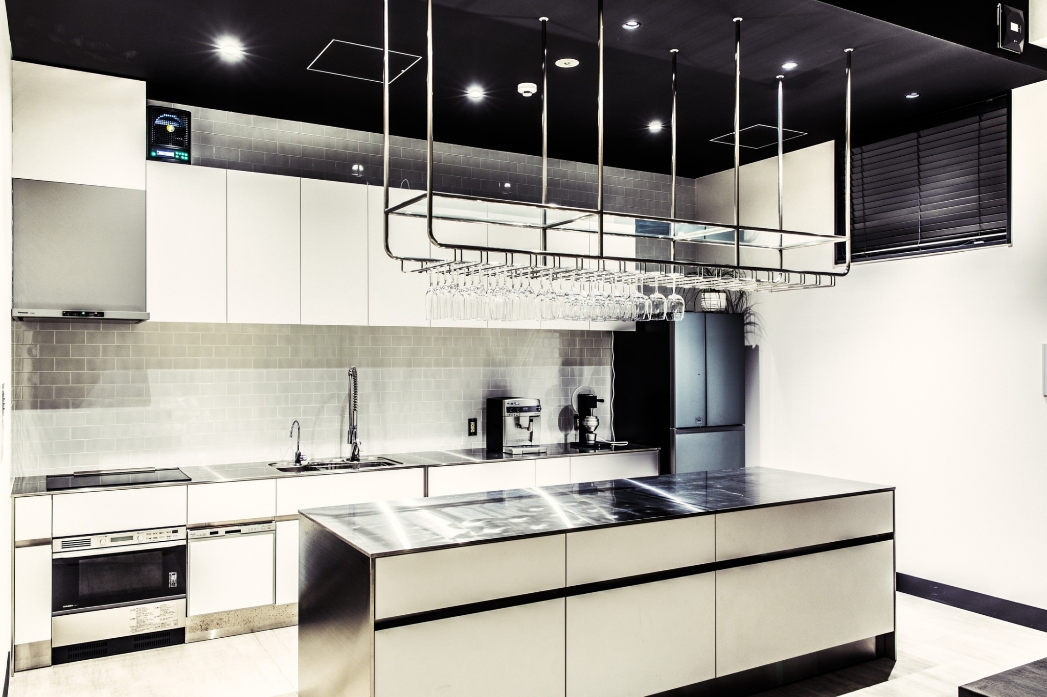 【天神駅5分】展示会や撮影利用に最適な広々したキッチン付き多目的イベントスペース